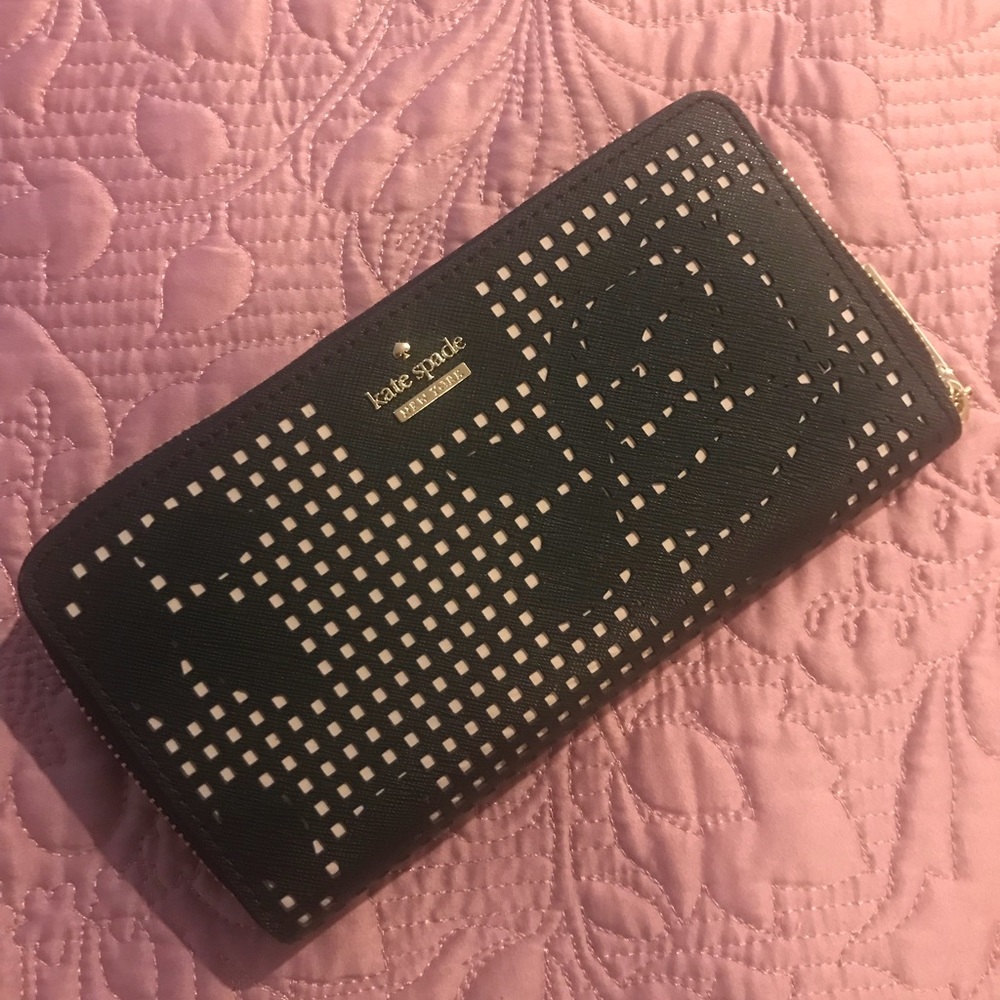 Kate spade wallet cameron street perforated lacey